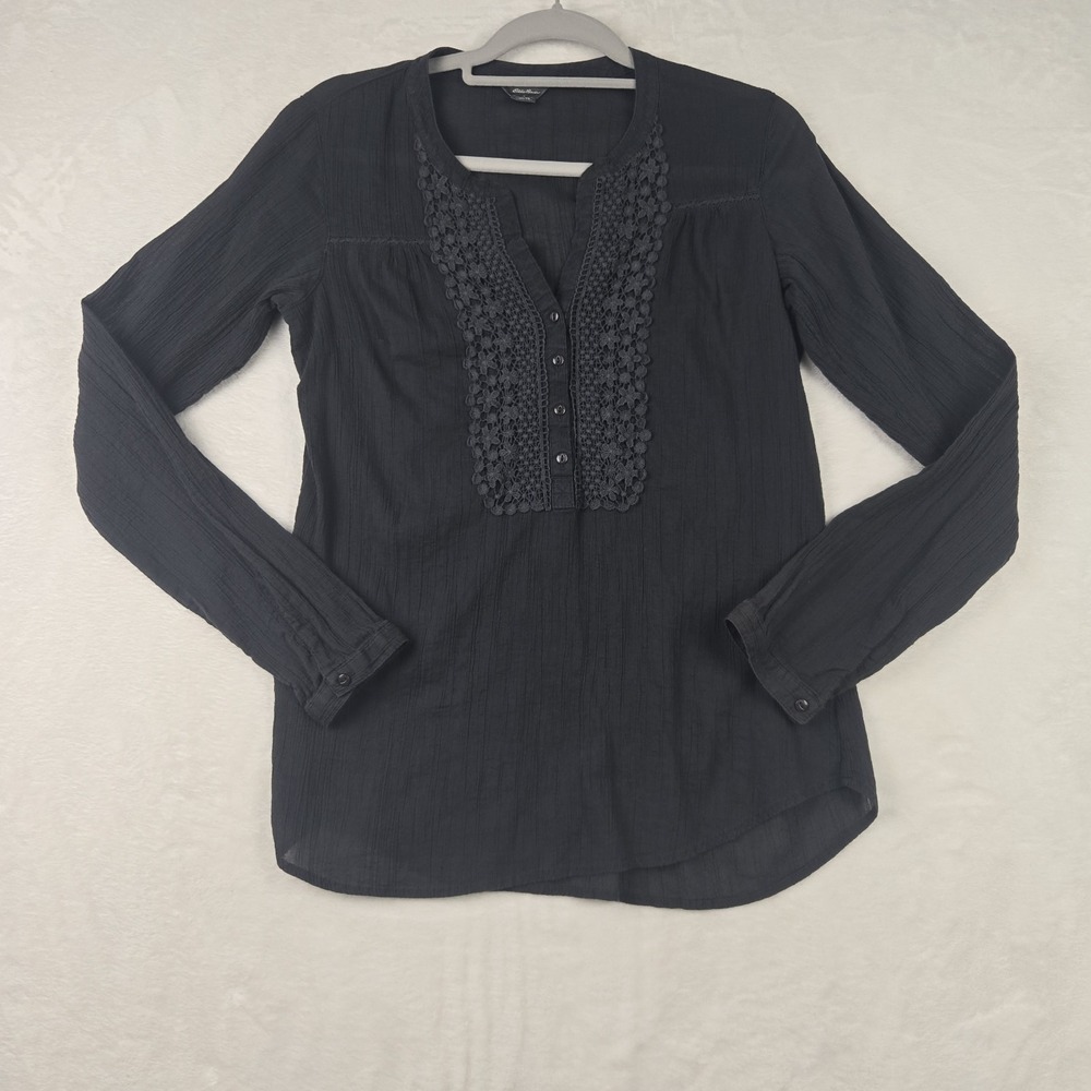 Eddie Bauer Womens‎ Gray Blouse Size XS Long Sleeve 1/4 Button Crochet Front